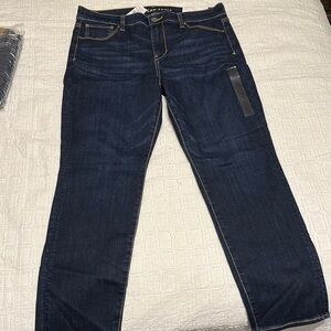 American Eagle SKINNY Dark Indigo Jeans size 16 Short. 27” inseam